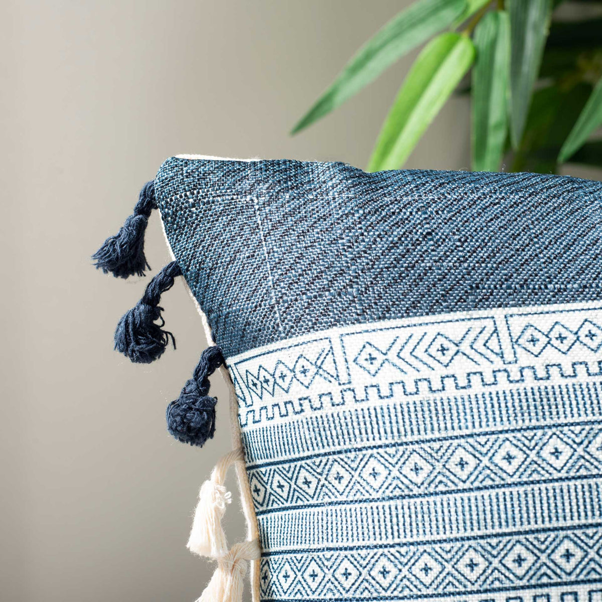 Storepavo Linnet Deep Blue & Gray Pillow - image 6